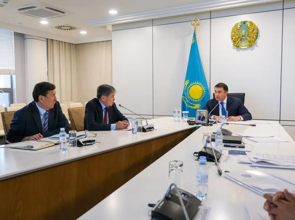 В ТУРКЕСТАНСКОЙ ОБЛАСТИ УСИЛЕНА РАБОТА ПО ПОВЫШЕНИЮ ДОХОДОВ НАСЕЛЕНИЯ И ЗАЩИТЕ ПРАВ РАБОТНИКОВ (8)