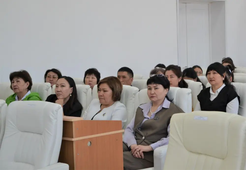 В районе Самар прошел семинар-тренинг для госслужащих (6)