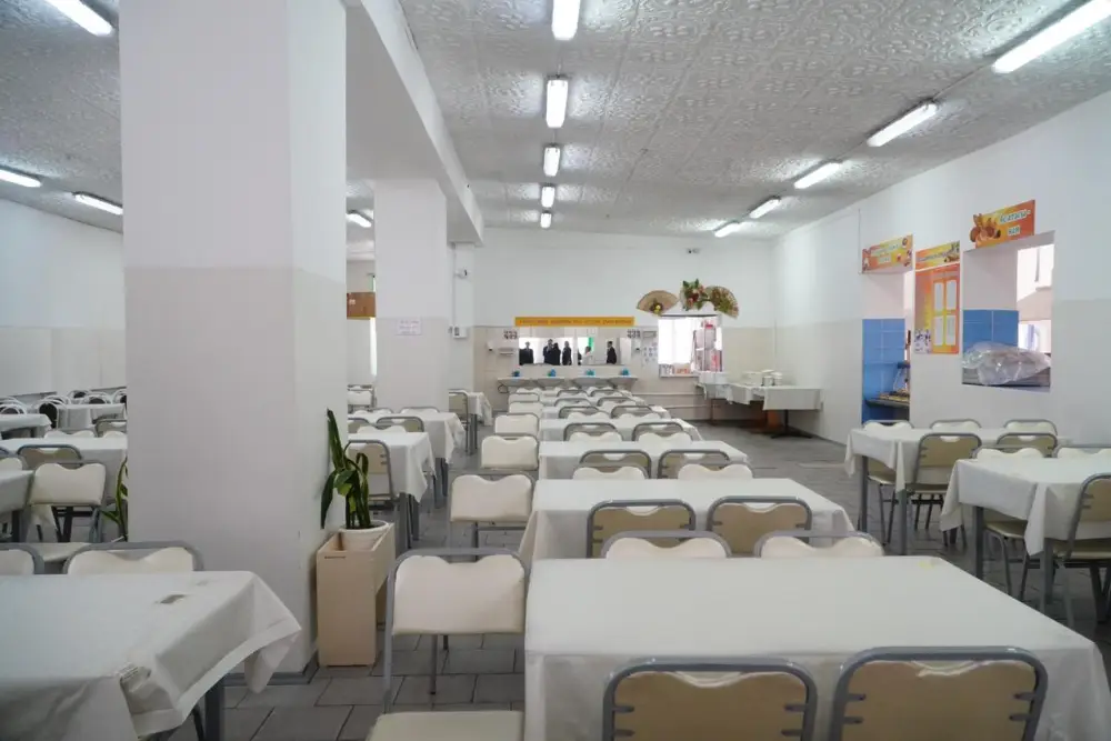 Аким области поручил решить вопрос аварийной столовой (2)