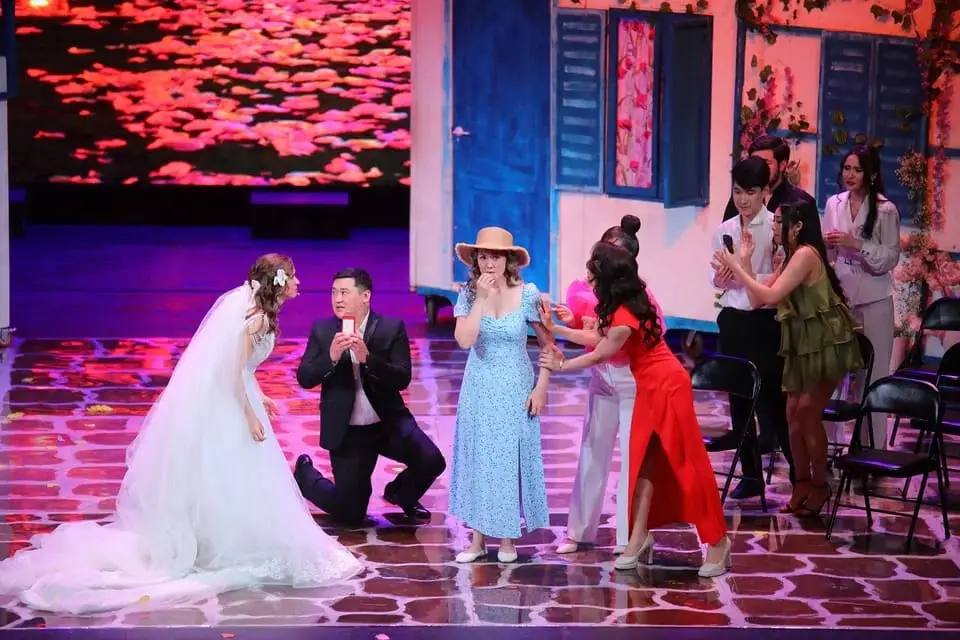 Триумф в Астане: впервые областной театр оперетты представил мюзикл «Mamma Mia!» (3)