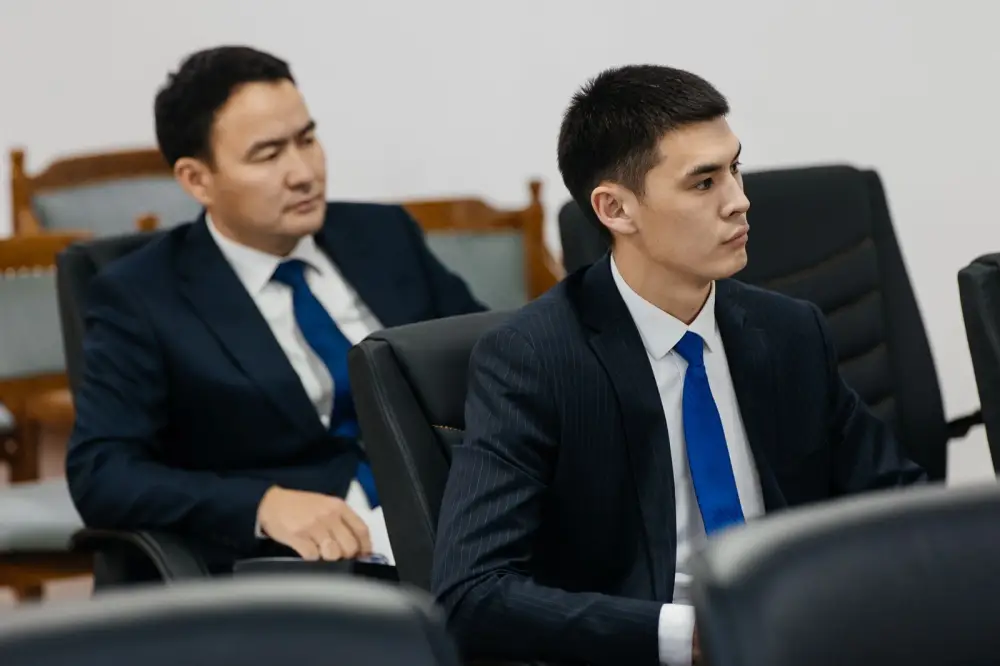 Обсуждены вопросы поддержки бизнеса (7)