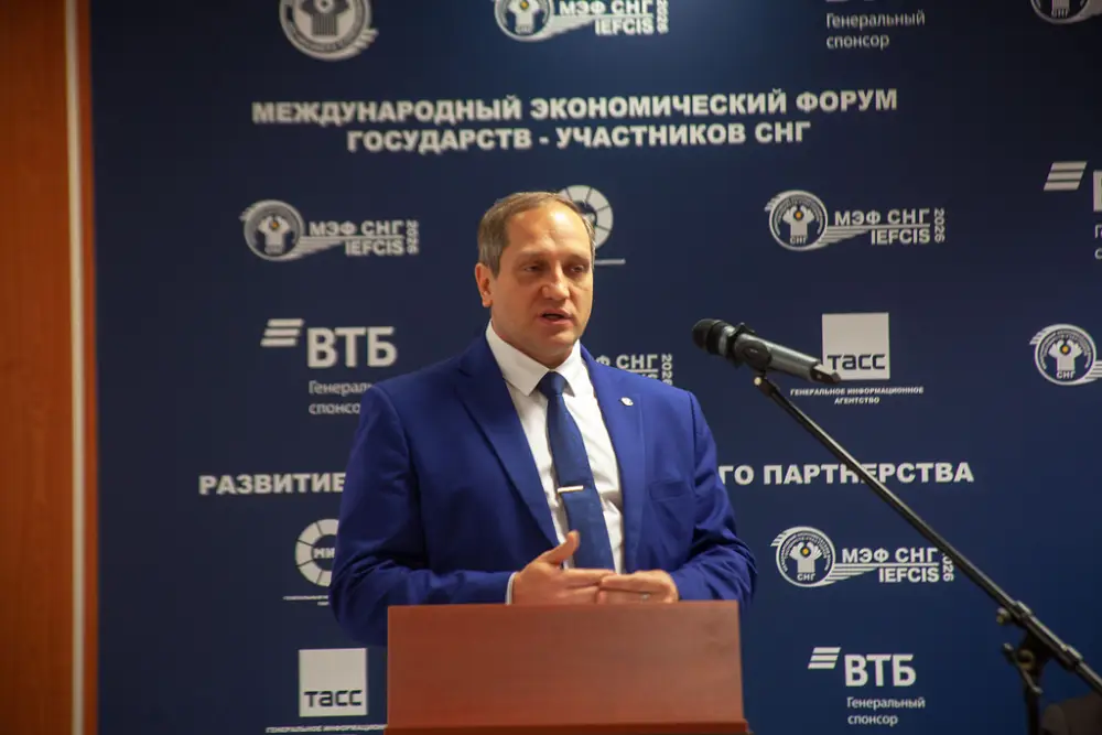 Представитель Министерства промышленности и строительства принял участие в Международном экономическом форуме государств – участников СНГ (4)