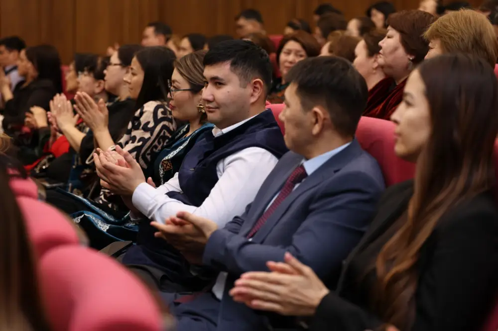 В Министерстве просвещения состоялось обсуждение проекта новой Конституции (4)