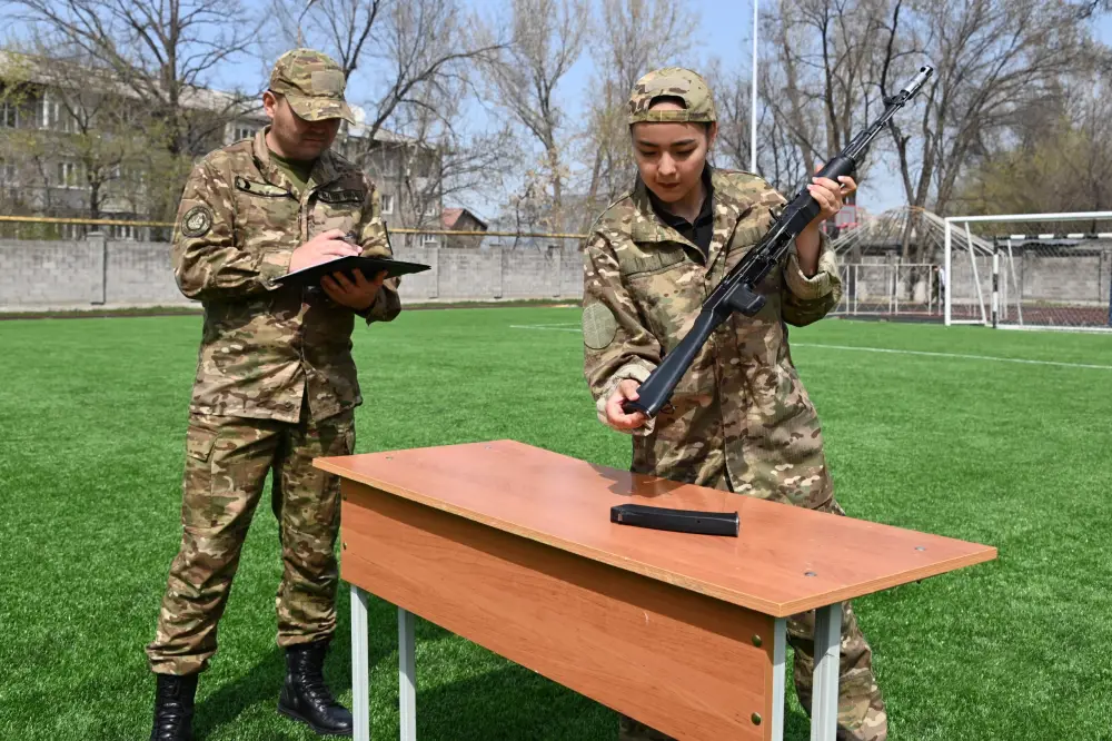 Пятнадцать школьников представят Алматы на международном сборе молодежи «Айбын-2026» (3)