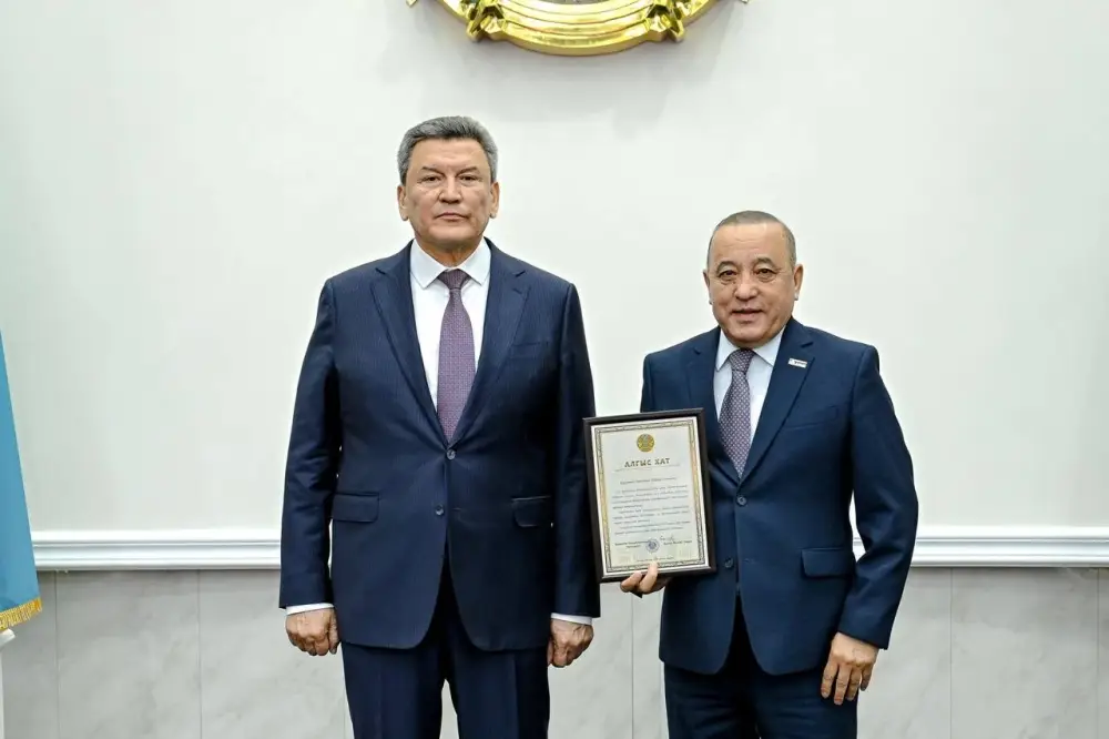 В СКО отметили заслуги общественников, тружеников и молодежи (5)