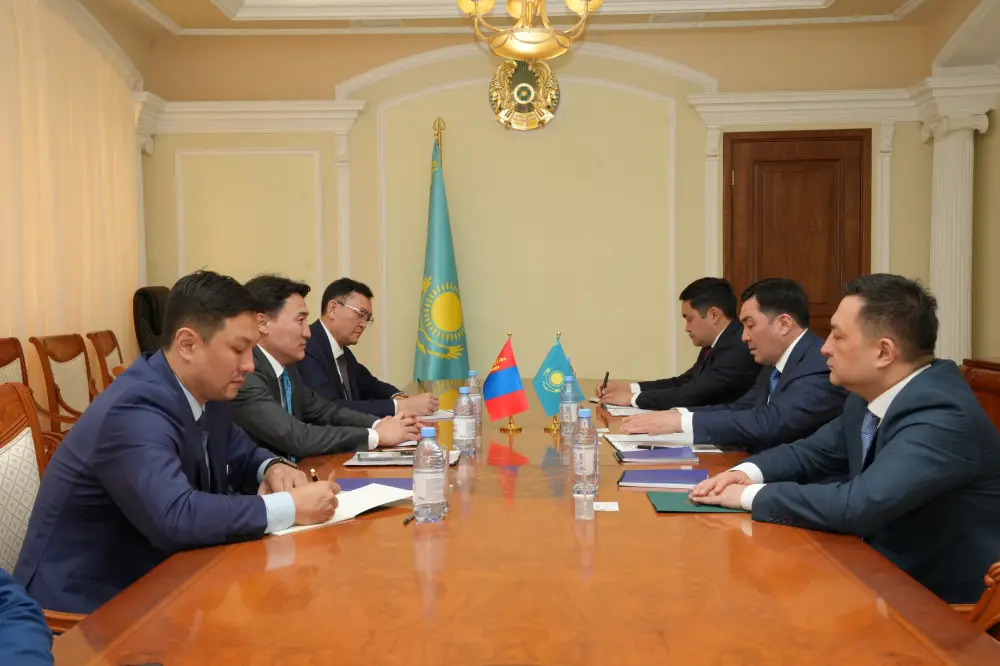 Казахстан и Монголия обсудили развитие сотрудничества в энергетике (2)