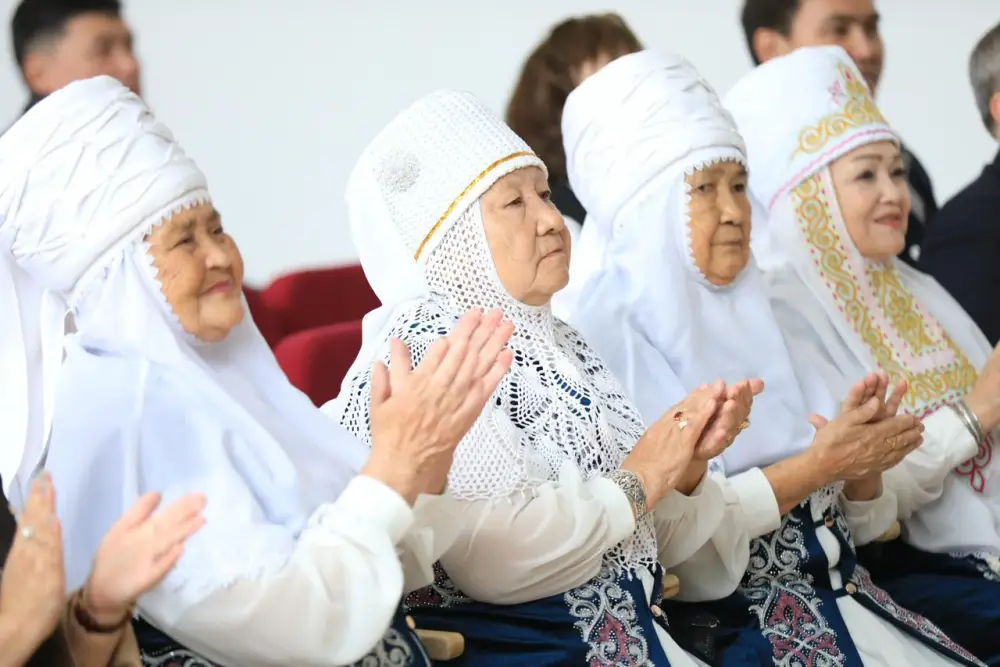 В Мартукском районе введена в эксплуатацию новая школа искусств (6)