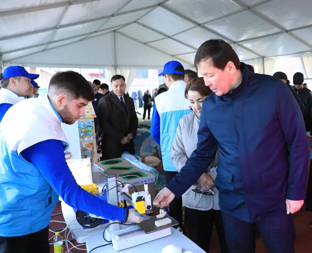 Областной экофестиваль «Таза Қазақстан – Таза Болашақ» в Актобе объединил 1500 участников (6)