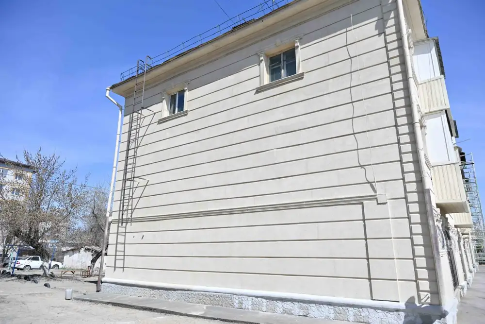 В этом году в Семее фасады около 30 жилых домов будут обновлены в едином стиле (10)