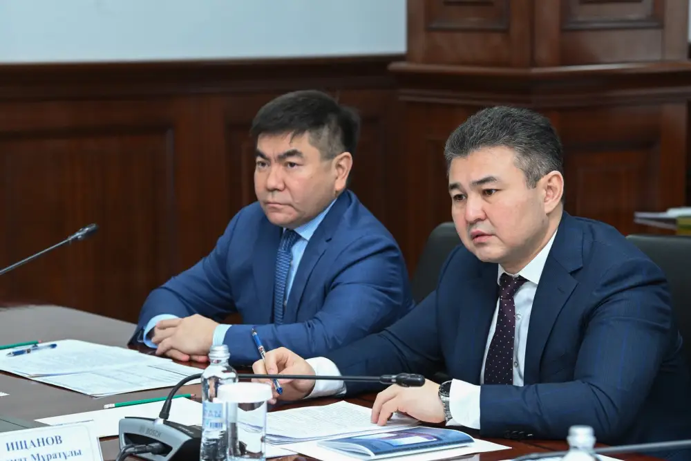 Обсужден ход реализации комплексного плана (3)