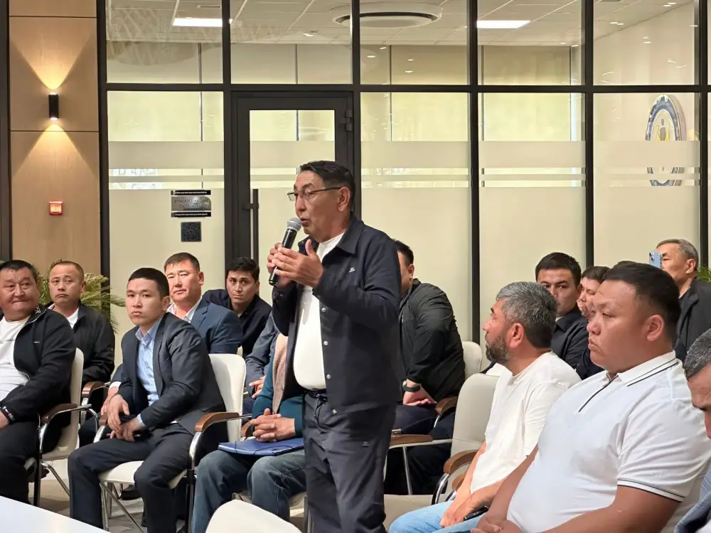 Ермек Кенжеханұлы встретился с жителями Туркестанской области (4)