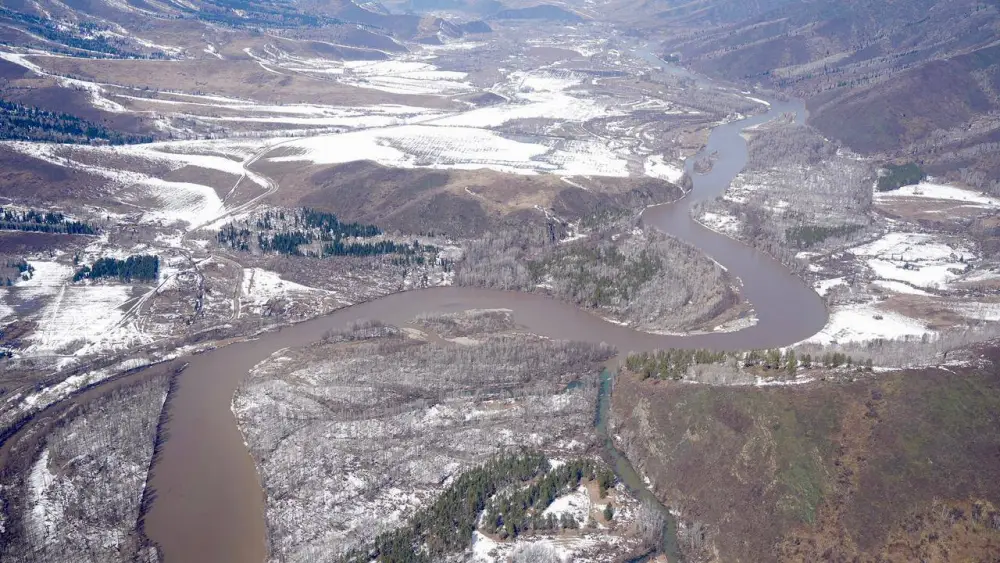 Паводковая ситуация в Казахстане стабилизируется и остается на контроле (8)