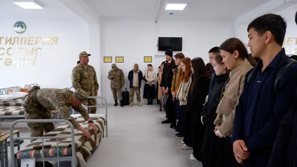 Более 15 тысяч казахстанцев посетили воинские части в День открытых дверей (8)