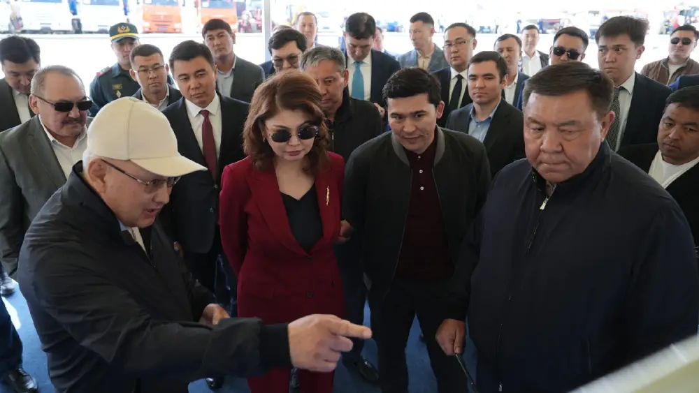 Аида Балаева ознакомилась с ходом подготовки побережья Алаколя к летнему туристическому сезону (2)