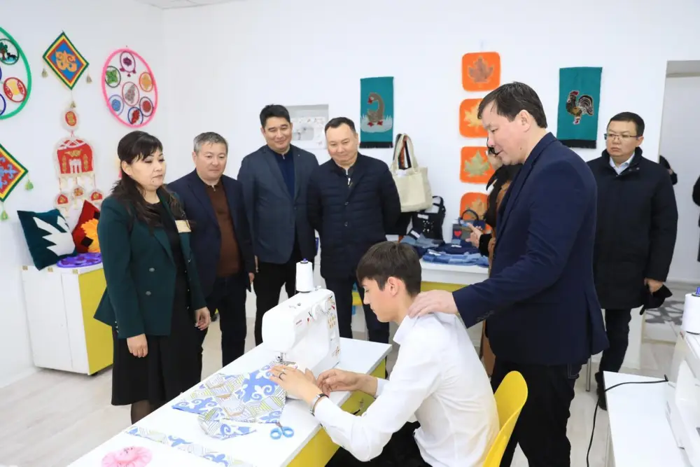 Материально-техническая база образовательных организаций в Жайсане обновлена (4)