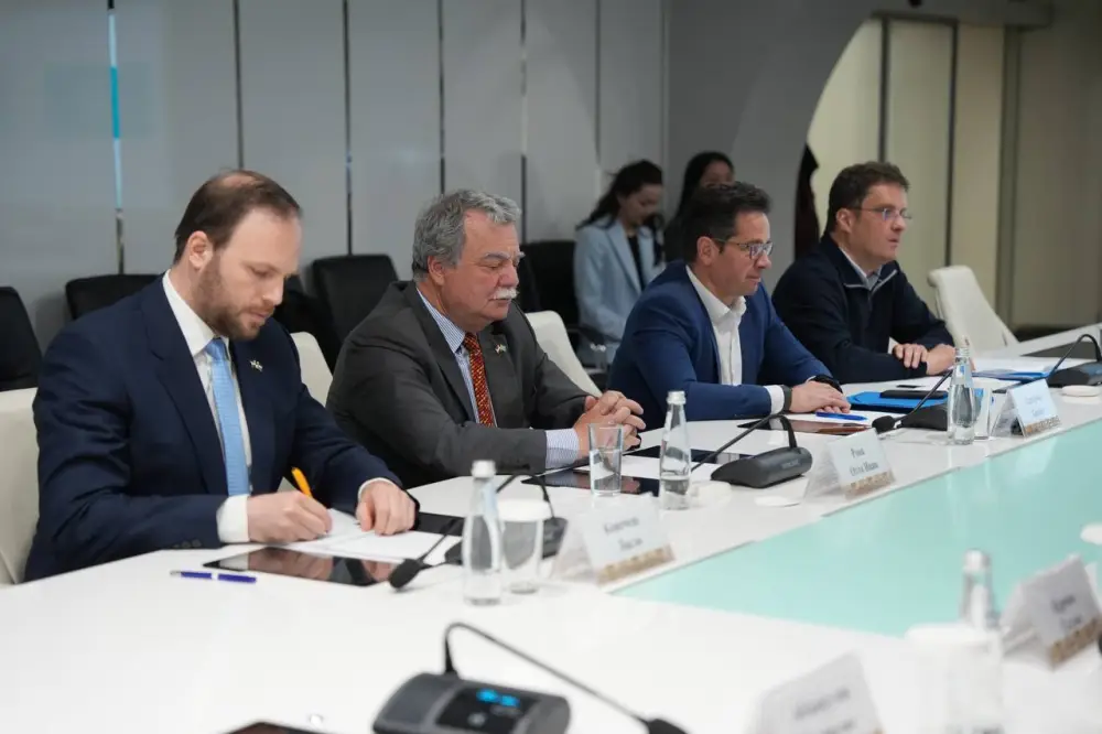 Казахстан и Организация тюркских государств обсудили сотрудничество в области противодействия засухам (3)