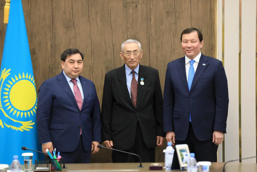 В Актобе обсудили вопросы профессионализации государственных служащих и развития кадрового потенциала (3)