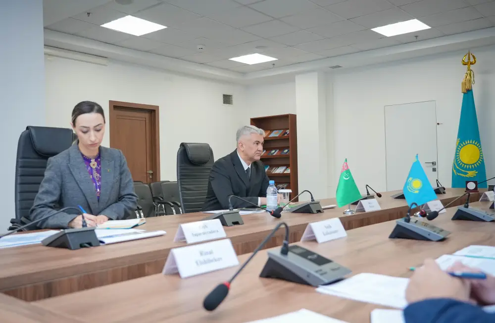 Казахстан и Туркменистан укрепляют сотрудничество в сфере науки и образования (4)
