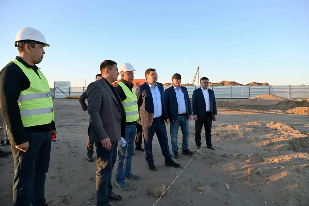 В городе Семей начато строительство первых объектов нового административно-делового центра (10)