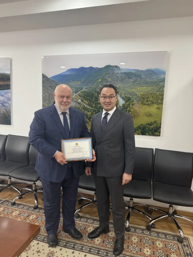 В МИД РК состоялась встреча с представителем Департамента глобальных коммуникаций ООН в Казахстане (4)