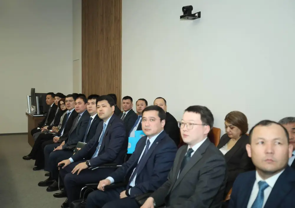 В Мангистау обсудили санитарную ситуацию и реализацию программы «Таза Қазақстан» (4)