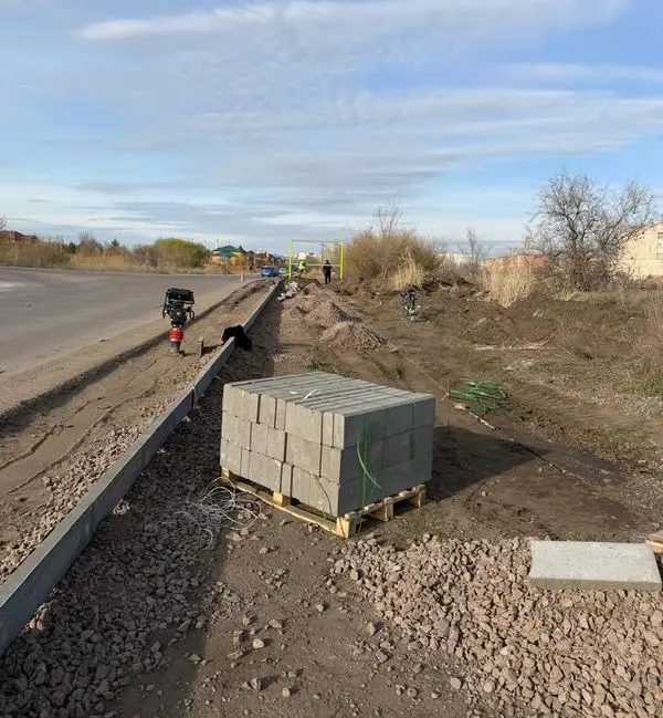 В Караганде строят велодорожку к дачным массивам (5)