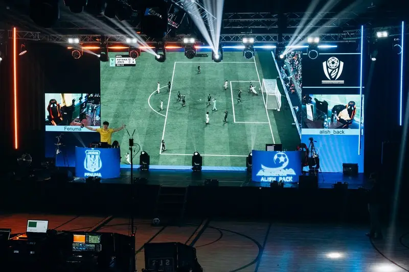 Киберфутбол: карагандинец представит страну на eChampions League в Англии (3)