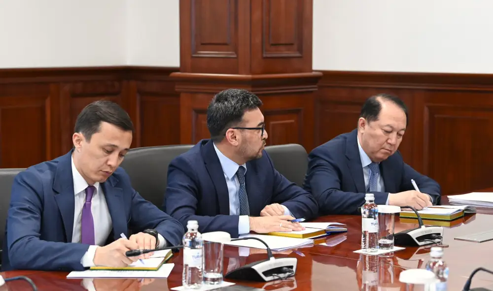 Обсуждены вопросы жилищного строительства (2)