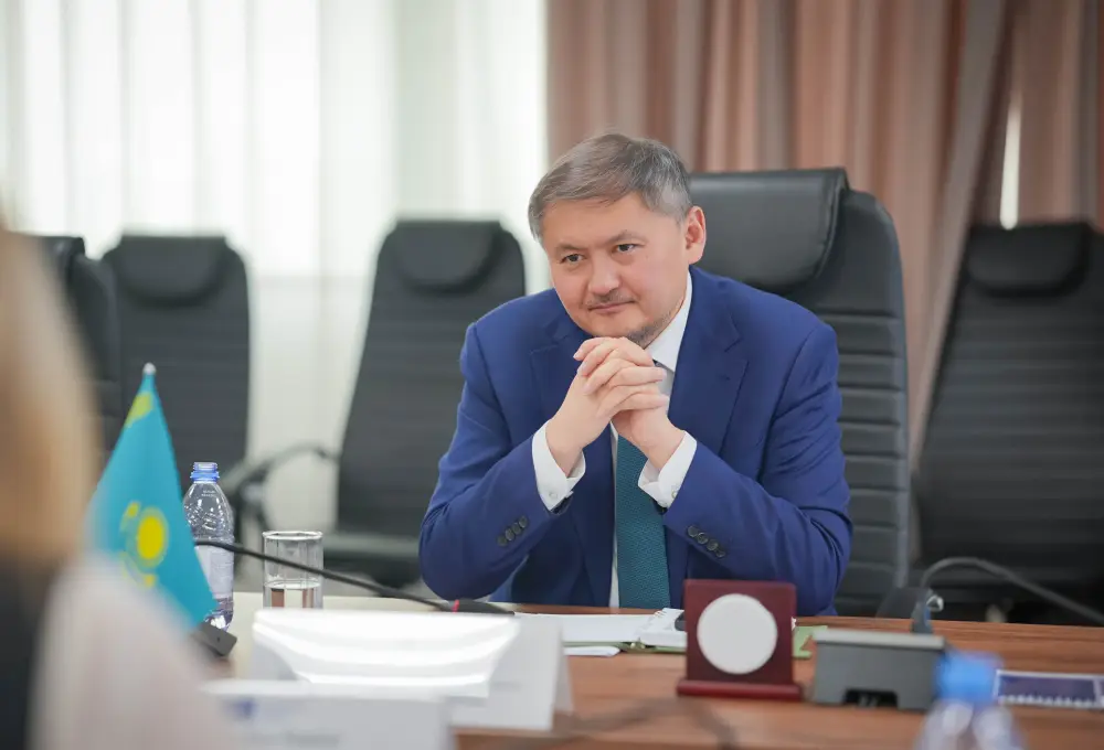 Министр науки и высшего образования встретился с Послом Европейского союза в Казахстане (2)