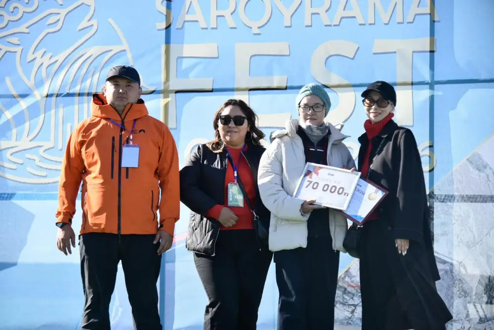 В живописной местности Волчьего водопада в Каргалинском районе Актюбинской области на высоком уровне прошёл туристический фестиваль «Sarqyrama Fest» (6)