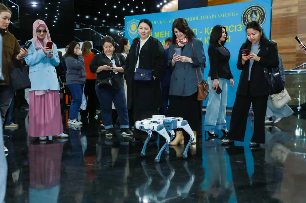 Профилактика, защита, взаимодействие: в меры обеспечения безопасности детей обсудили на форуме в Астане (7)