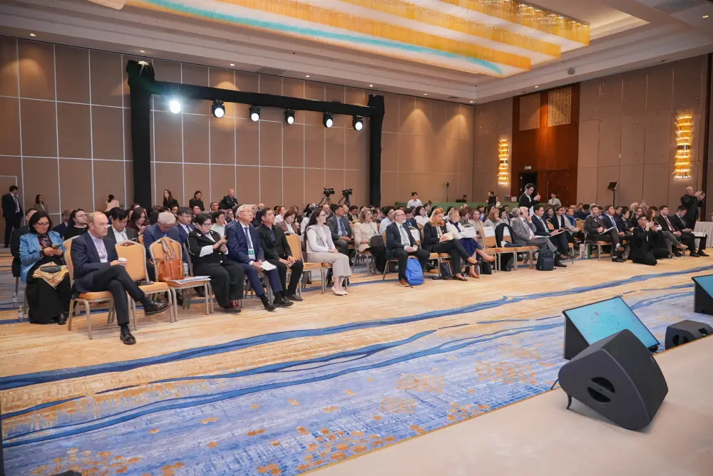 КАЗАХСТАН ПРЕДСТАВИЛ ПОДХОД К ИНТЕГРАЦИИ НАУКИ И ИИ ДЛЯ РЕШЕНИЯ КЛИМАТИЧЕСКИХ ВЫЗОВОВ НА РЕГИОНАЛЬНОМ ЭКОЛОГИЧЕСКОМ САММИТЕ (5)