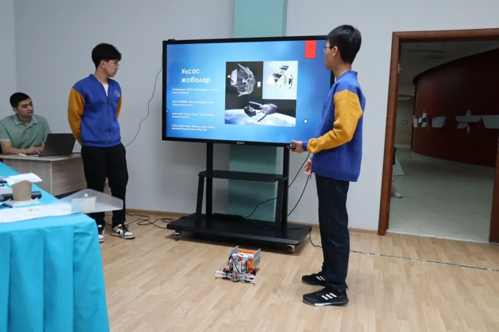 В столице стартовал международный конкурс молодых ученых (2)