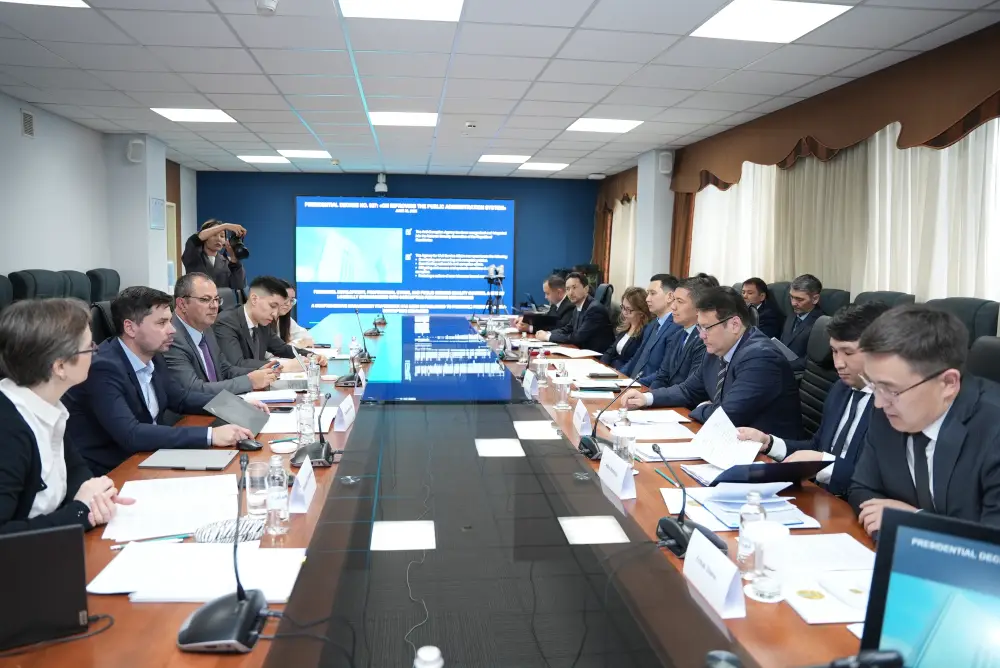 В Агентстве прошли встречи c экспертами ГРЕКО Совета Европы (3)