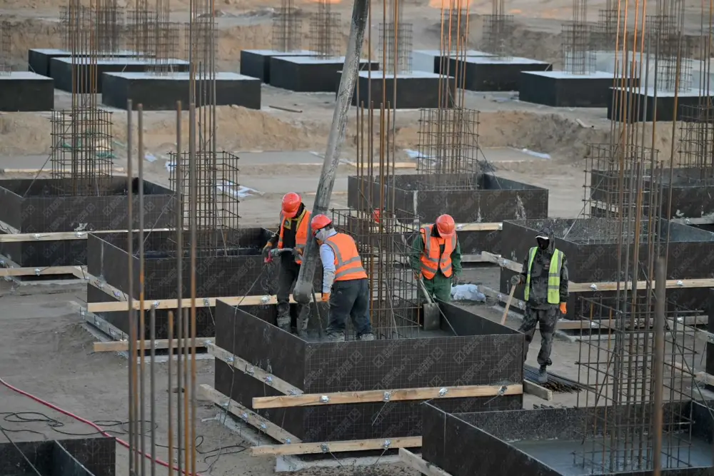 В городе Семей начато строительство первых объектов нового административно-делового центра (4)