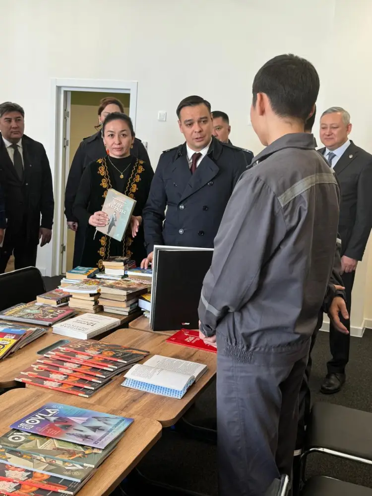 Правозащитный институт передал художественную литературу в учреждения уголовно-исполнительной системы (5)