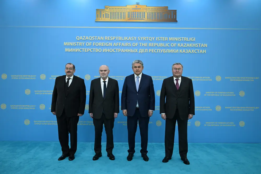 Министр иностранных дел Казахстана провёл встречу с Генеральным секретарём ОБСЕ (3)