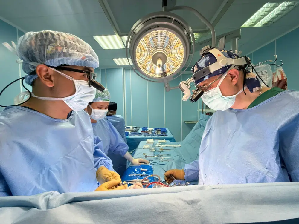 В Актобе 13 детям провели сложные операции на сердце (3)