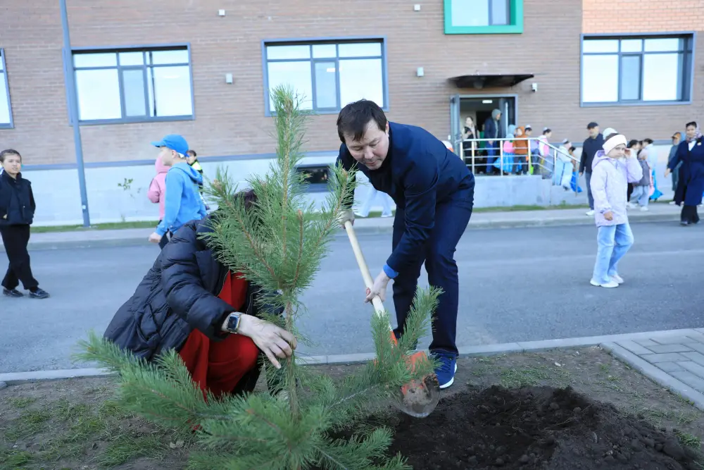 Областной экофестиваль «Таза Қазақстан – Таза Болашақ» в Актобе объединил 1500 участников (5)