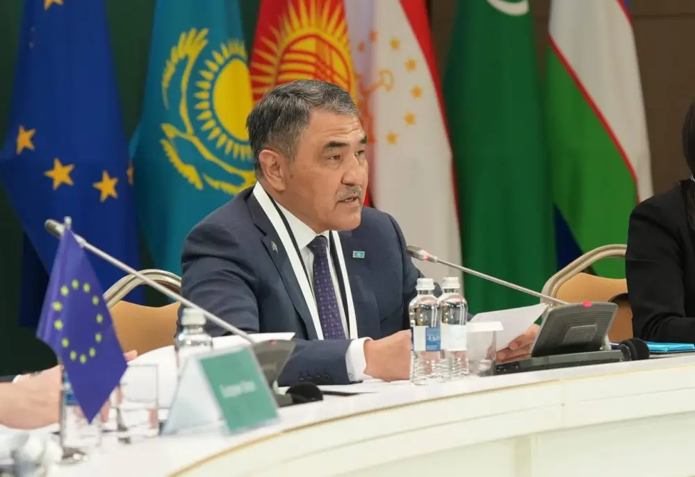 Министр водных ресурсов и ирригации принял участие в конференции по сотрудничеству в сфере окружающей среды и водных ресурсов «ЕС – Центральная Азия» (3)