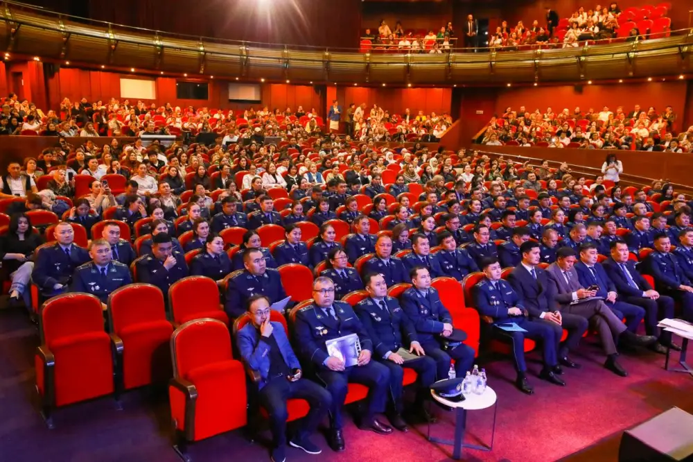 Профилактика, защита, взаимодействие: в меры обеспечения безопасности детей обсудили на форуме в Астане (6)