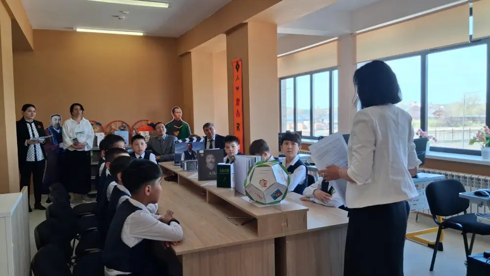 Национальный день книги: в школах регионов проходят мероприятия нового формата в рамках программы «Адал азамат» (2)