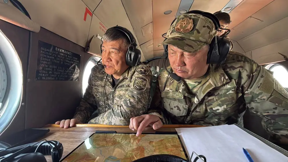 Авиаконтроль с воздуха: техника акимата помогает держать паводки под контролем в ВКО (2)