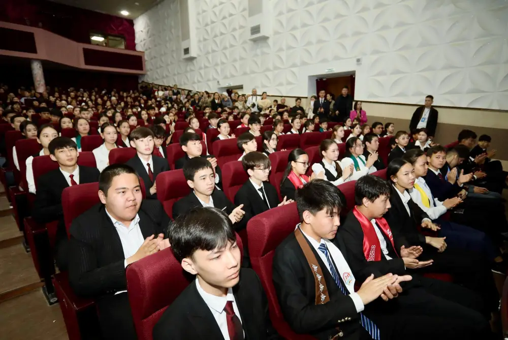 В Мангистау наградили победителей олимпиады «DARYN JOLY» (2)