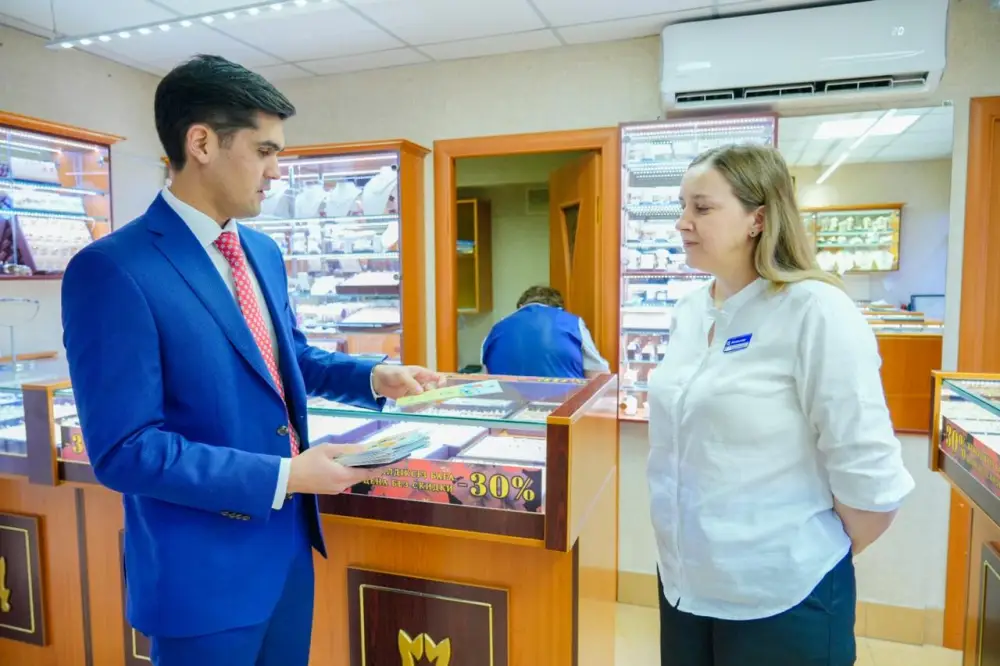 «Таза Қазақстан»: столичным предпринимателям раздали чек-листы по соблюдению чистоты (5)