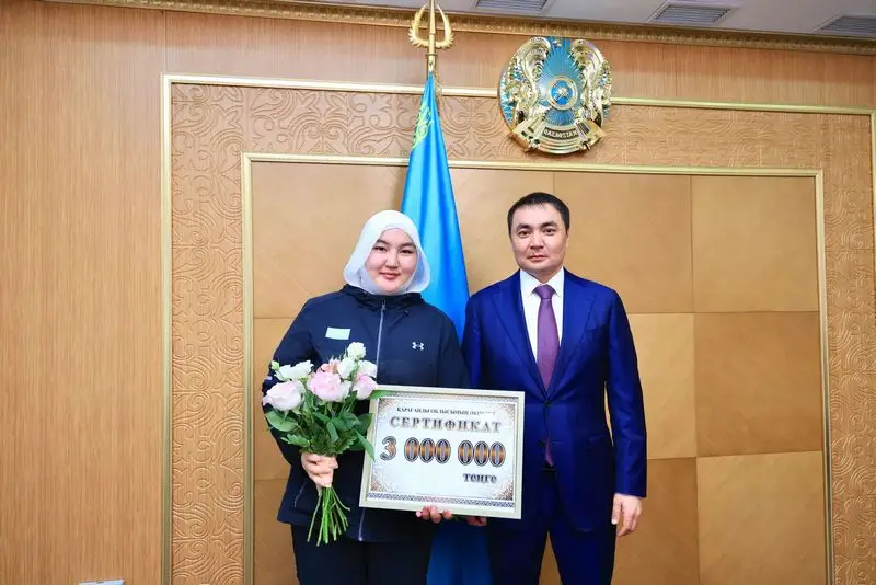 Спортсменов Карагандинской области наградили за достижения на чемпионате Азии (6)