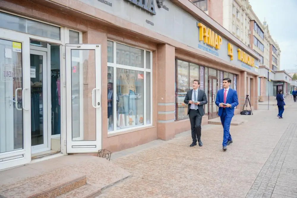 «Таза Қазақстан»: столичным предпринимателям раздали чек-листы по соблюдению чистоты (4)