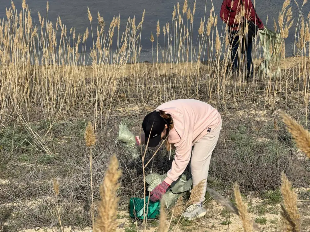 В Мангистауской области прошёл масштабный субботник с участием около 8000 человек (9)