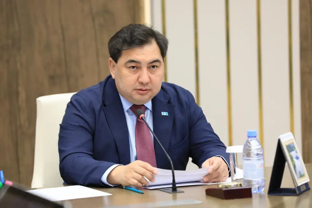 В Актобе обсудили вопросы профессионализации государственных служащих и развития кадрового потенциала (5)