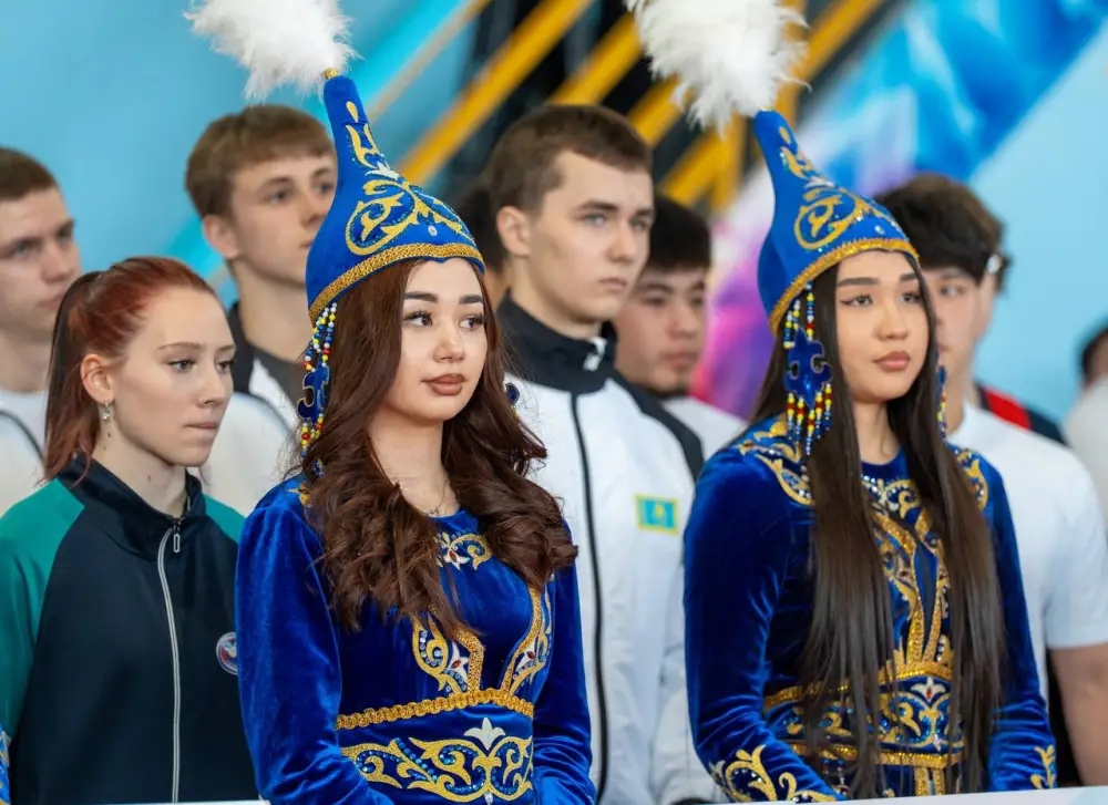 В ВКО стартовал чемпионат РК по тяжёлой атлетике (2)